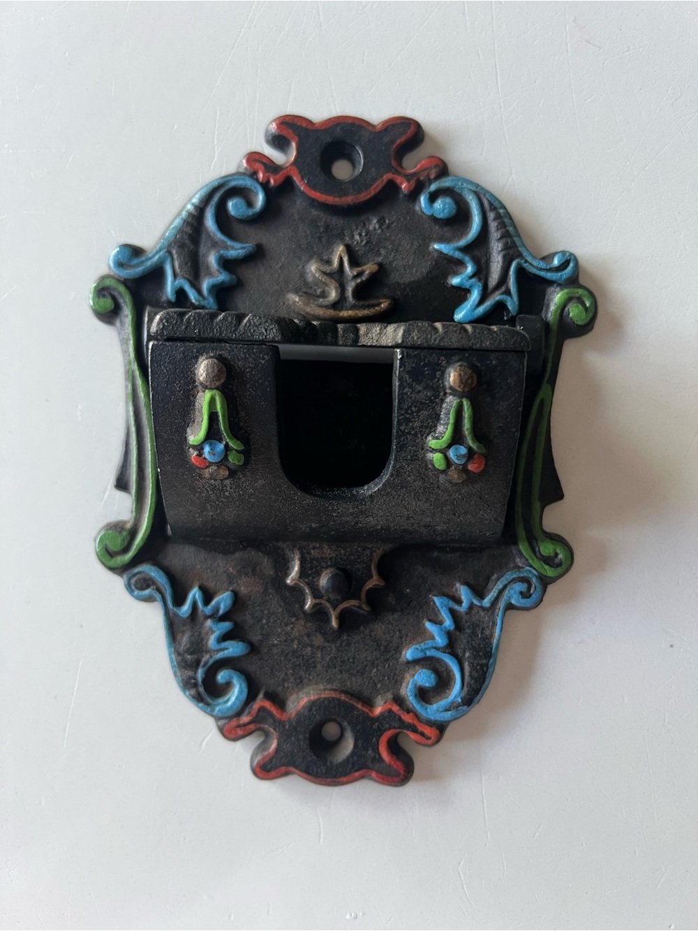 Vintage Wilton Cast Iron Wall Mounted Match Holder with hand painted highlights